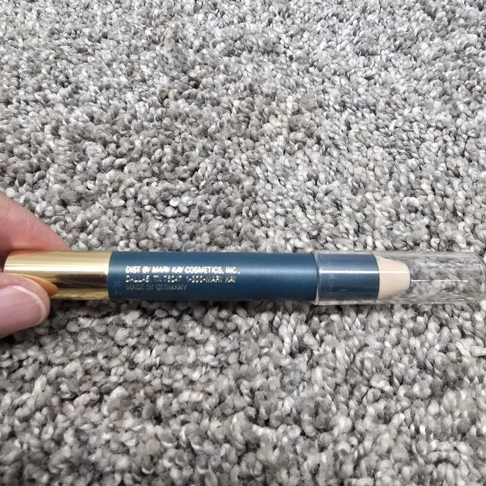 MARY KAY WATERPROOF EYE COLOR CRAYON Peacock 4936 NEW
